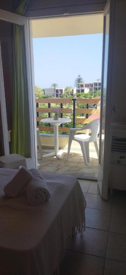 Cleo Rooms 250M From The Beach Malia Exterior foto