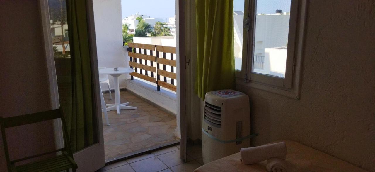 Cleo Rooms 250M From The Beach Malia Exterior foto