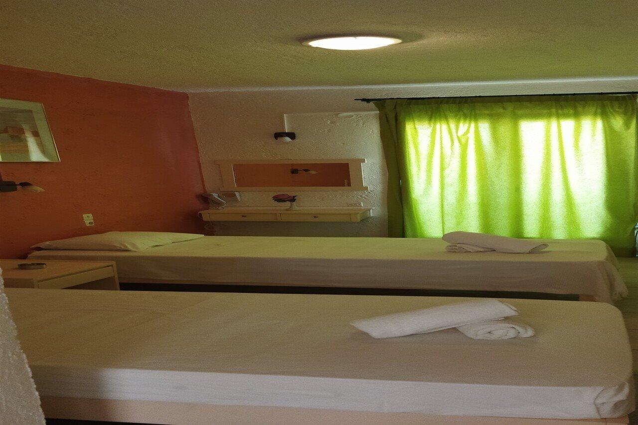 Cleo Rooms 250M From The Beach Malia Exterior foto